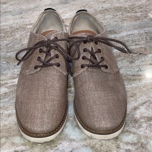 TOMS men’s Derby style shoes